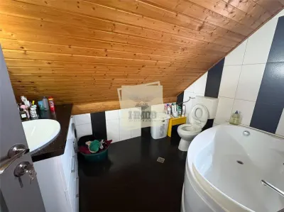 Casa 7 camere 210 mp utili si teren 800 Sibiu - foto 21