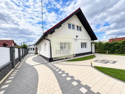 Casa 7 camere 210 mp utili si teren 800 Sibiu - Sibiu