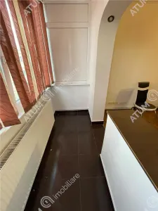 De inchiriat apartament cu 3 camere decomandate si balcon tip loggie in zona Vasile Aaron Sibiu - foto 15