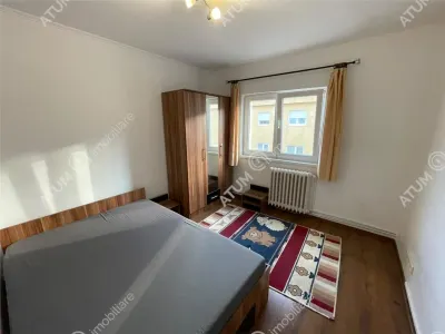 De inchiriat apartament cu 3 camere decomandate si balcon tip loggie in zona Vasile Aaron Sibiu - foto 4