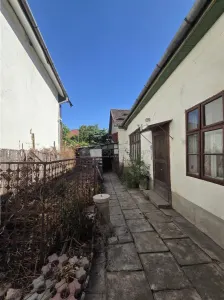 Casa cu 4 camere,curte individuala,acces auto,,ultracentral,Oradea - foto 11