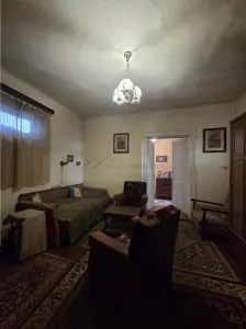 Casa cu 4 camere,curte individuala,acces auto,,ultracentral,Oradea - foto 6