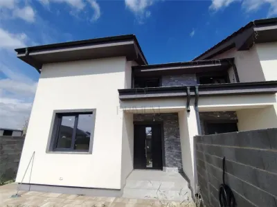Duplex 4 camere - 130 mp utili - finisaje premium - Mosnita Veche
