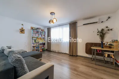 Apartament 3 camere decomandat, 2 balcoane și loc de parcare – Trivale - foto 2
