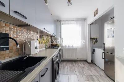Apartament 3 camere decomandat, 2 balcoane și loc de parcare – Trivale - foto 4