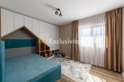 Casă de vânzare exclusivistă în Titesti, Arges - foto 7