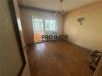 Apartament 3 camere cf 1 decomandat zona Piata Unirii-Focsani - foto 4