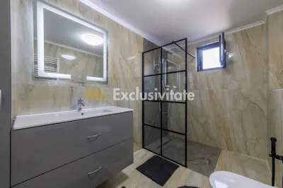 Proprietate cu 2 case si curte in Oarja, AG - foto 11