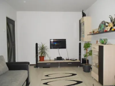 Royal Imobiliare - inchirieri apartamente - foto 2