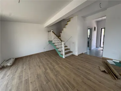 Vilă Duplex Chiajna Rosu - Finalizată Toate Utilitățile MILITARI - Chiajna