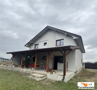 Casa de vanzare in Alba Iulia - foto 2