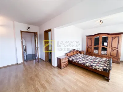 De inchiriat | Apartament de 75 mp utili in zona centrala a Bacaului - foto 7