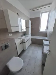 LIPOVEI - PARTER - GRADINA 40mp - 3 CAMERE - TERASA 16mp - INCALZIRE PARDOSEALA - LOC PARCARE - foto 5