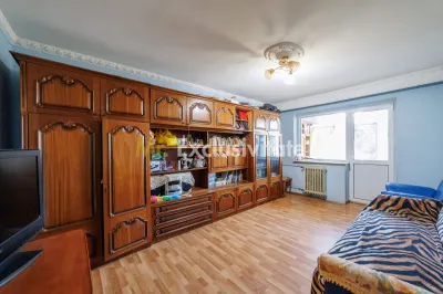 Apartament Trivale et.1 linga Piata si Sc.12 - Pitesti