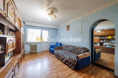 Apartament Trivale et.1 linga Piata si Sc.12 - foto 2