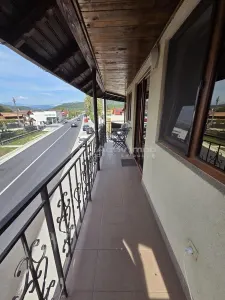 vila cu 3 apartam., spalatorie, teren 316 mp, Fedelesoiu, Daesti, Rm. Valcea - foto 7
