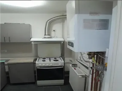 Etaj 1 in bloc anvelopat cu centrala termica propie - Timisoara