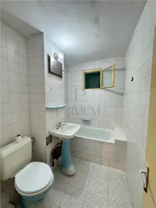 SOARELUI - 2 CAMERE - ETAJ 3 - BLOC IZOLAT - 2 DEBARALE - DECOMANDAT - foto 4