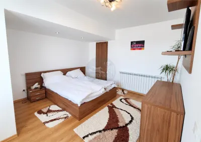 Apartament 3 camere 2 bai si balcon  Calea Poplacii - foto 3