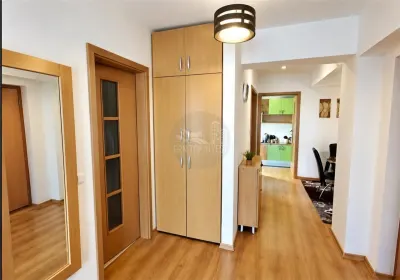 Apartament 3 camere 2 bai si balcon  Calea Poplacii - foto 10