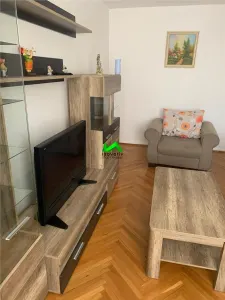 Apartament de inchiriat 3 camere Sibiu Vasile Aaron - foto 4