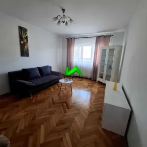 Apartament de inchiriat 3 camere pivnita Sibiu Central - Sibiu