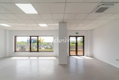 Spațiu comercial generos – 160 mp – poziție premium pe Craiovei! - foto 9