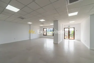 Spațiu comercial generos – 160 mp – poziție premium pe Craiovei! - foto 10