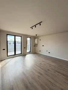 Apartament 2 camere, terasa, etaj intermediar, garaj, Eroilor - foto 2