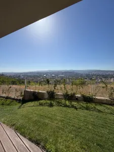 Apartament PREMIUM cu curte, terasă și lift cu acces direct în living - foto 27