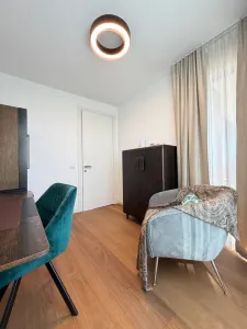 Apartament PREMIUM cu curte, terasă și lift cu acces direct în living - foto 8
