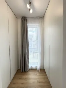 Apartament 2 camere, balcon, etaj intermediar, garaj, zona Eroilor - foto 11