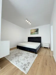 Apartament 2 camere, balcon, etaj intermediar, garaj, zona Eroilor - foto 9