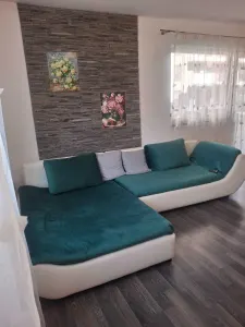 Apartament 2 camere, balcon, etaj intermediar, BMW - foto 3