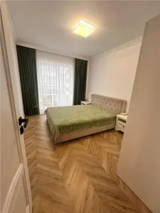 Chirie-Apartament 3 camere - foto 5