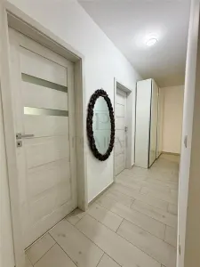 BRAYTIM - LUX - 3 CAMERE - 2 BAI - GRADINA 94mp - 2 TERASE 34mp - 2 LOC PARCARE ACOPERITE - foto 14