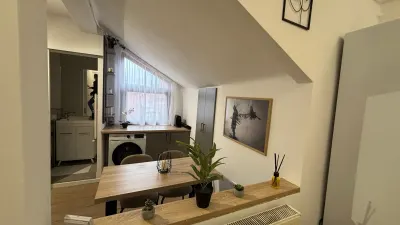 Apartament ultracentral de 41 mp utili, în imobil istoric – Str. Regel - foto 4