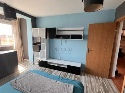 Gheorghe Lazar - Etaj intermediar cu LIFT - Decomandat - Centrala proprie - Pretabil AirBnb - foto 3
