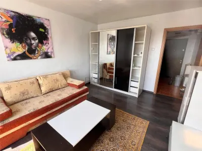 Gheorghe Lazar - Etaj intermediar cu LIFT - Decomandat - Centrala proprie - Pretabil AirBnb - foto 4