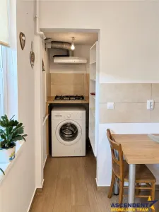 Decomandat, cu teresa, gradina, acces privat, securizat, Grivitei, Brasov - foto 3