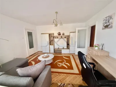 Apartament 2 camere, Et.3, 55 mp - Zona Dambovita - foto 2