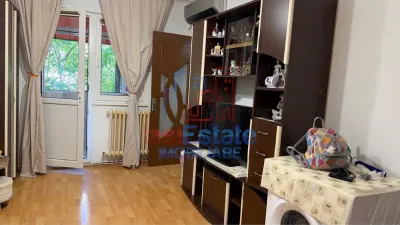 Apartament 2 camere etaj 1 centrala si AC - zona cartier Alexandru - foto 3