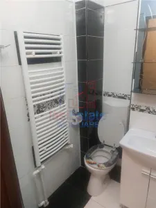 Apartament 2 camere etaj 1cu centrala proprie -  cartier Tatarasi - foto 8
