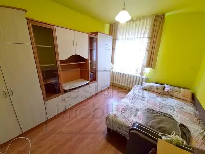 Camera la casa, Zorilor, zona UMF si USAMV+Curte - Cluj-Napoca