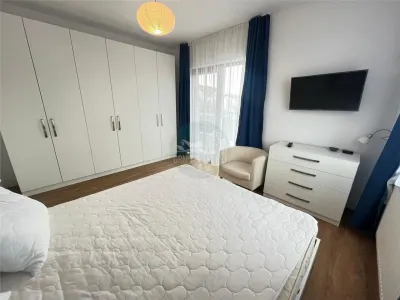 Apartament modern 3 camere 2 bai terasa si parcare zona Brana - foto 7