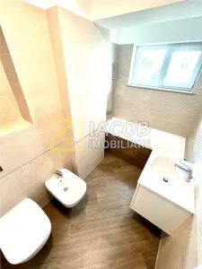 3 camere, etaj 6, Arena Residence Bacau - foto 12