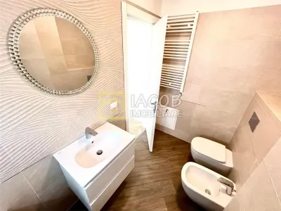 3 camere, etaj 6, Arena Residence Bacau - foto 13