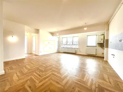 3 camere, etaj 6, Arena Residence Bacau - foto 4