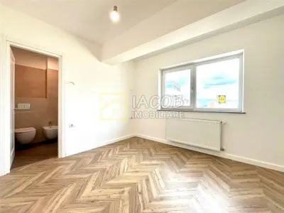 3 camere, etaj 6, Arena Residence Bacau - foto 10