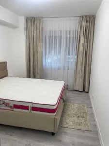 Apartament cu 2 camere, decomandat, prima închiriere, Manta Roșie - Iasi